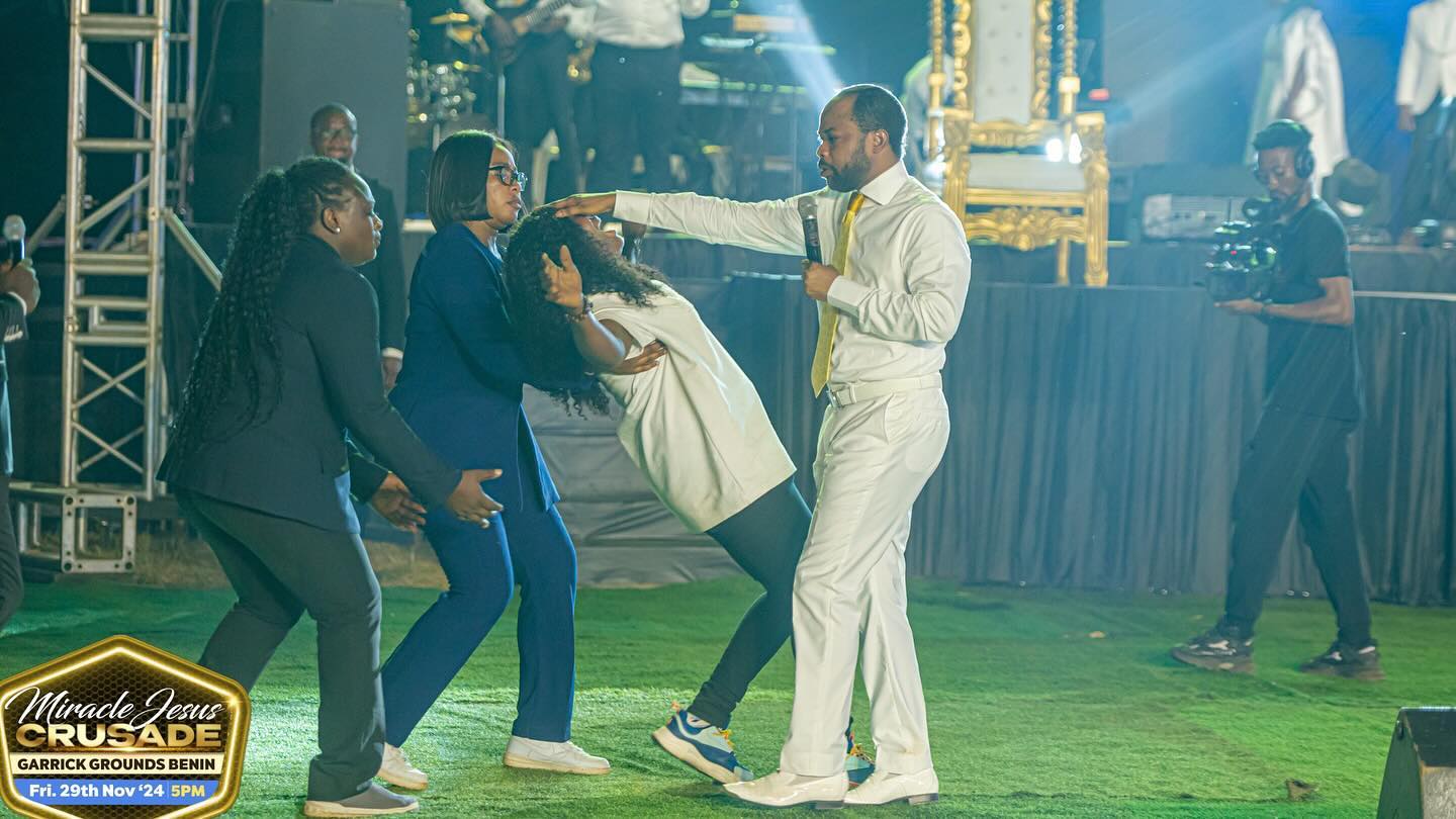 Prophetic ministration at An Evening With Jesus, Benin